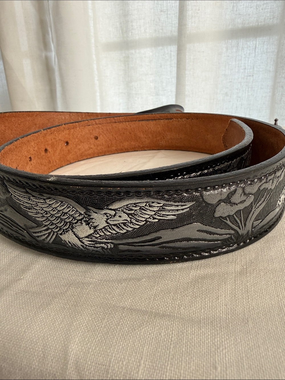 Vintage Harley Davidson
Hand Tooled Black Leather Belt - Picture 10 of 10